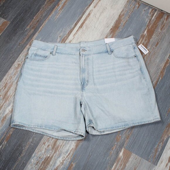 Old Navy Pants - Old Navy Shorts - Light Wash Denim - Size 22 - NWT